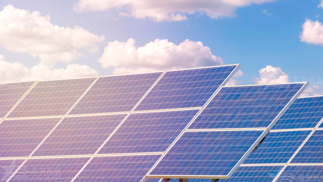 屋面光伏瓦耐火性強，使用了B1級的難燃性建筑材料！