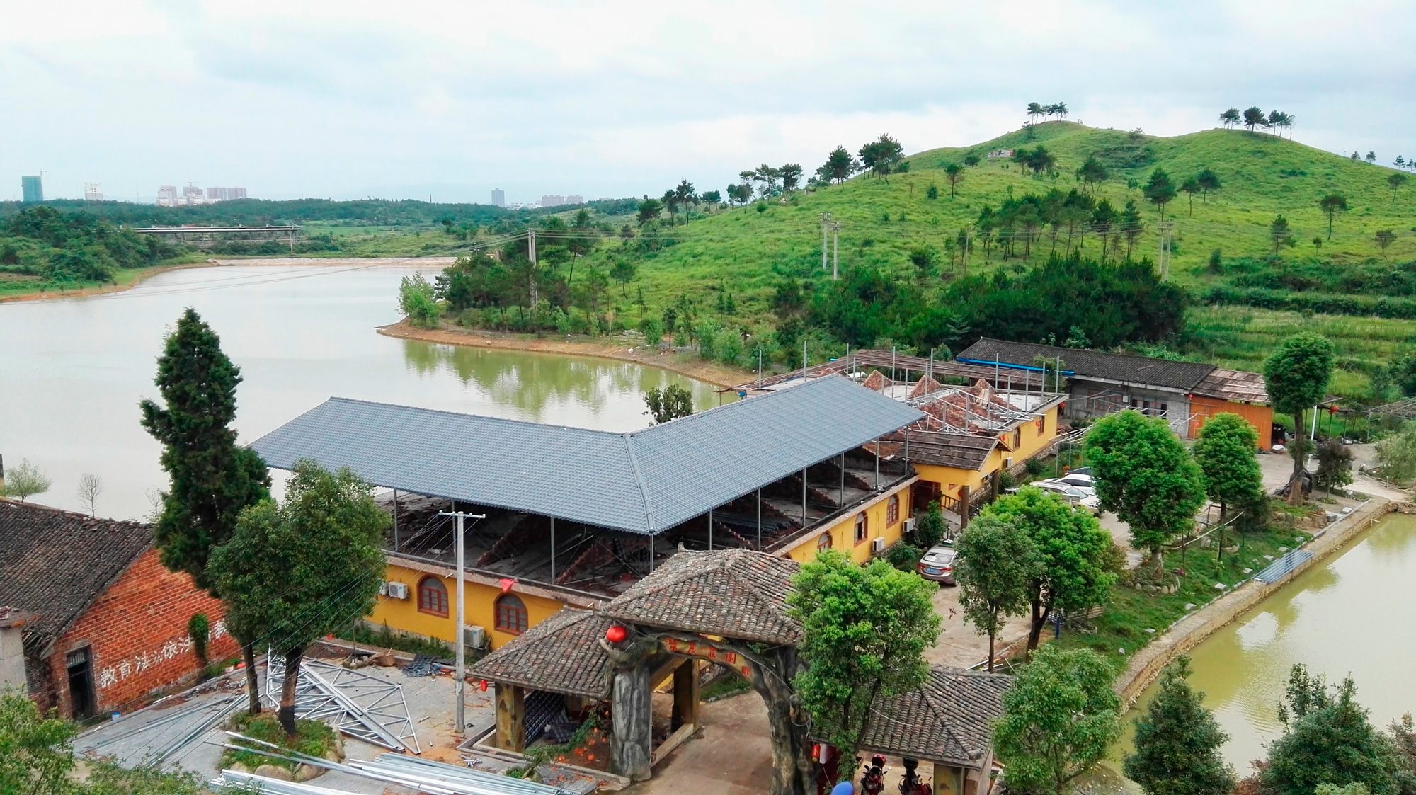 關(guān)于合成樹脂瓦行業(yè)的3大謠言，學(xué)到就是賺到！