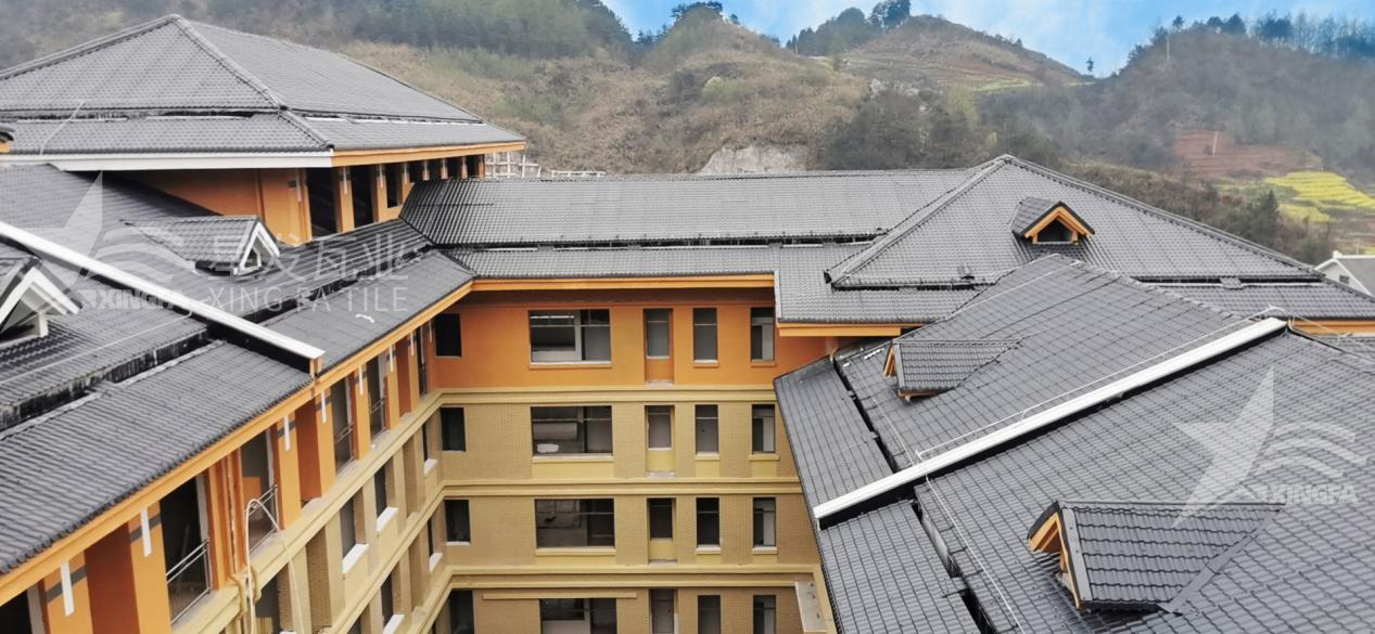 揭秘！包工包料安裝合成樹脂瓦每平方需要多少錢？