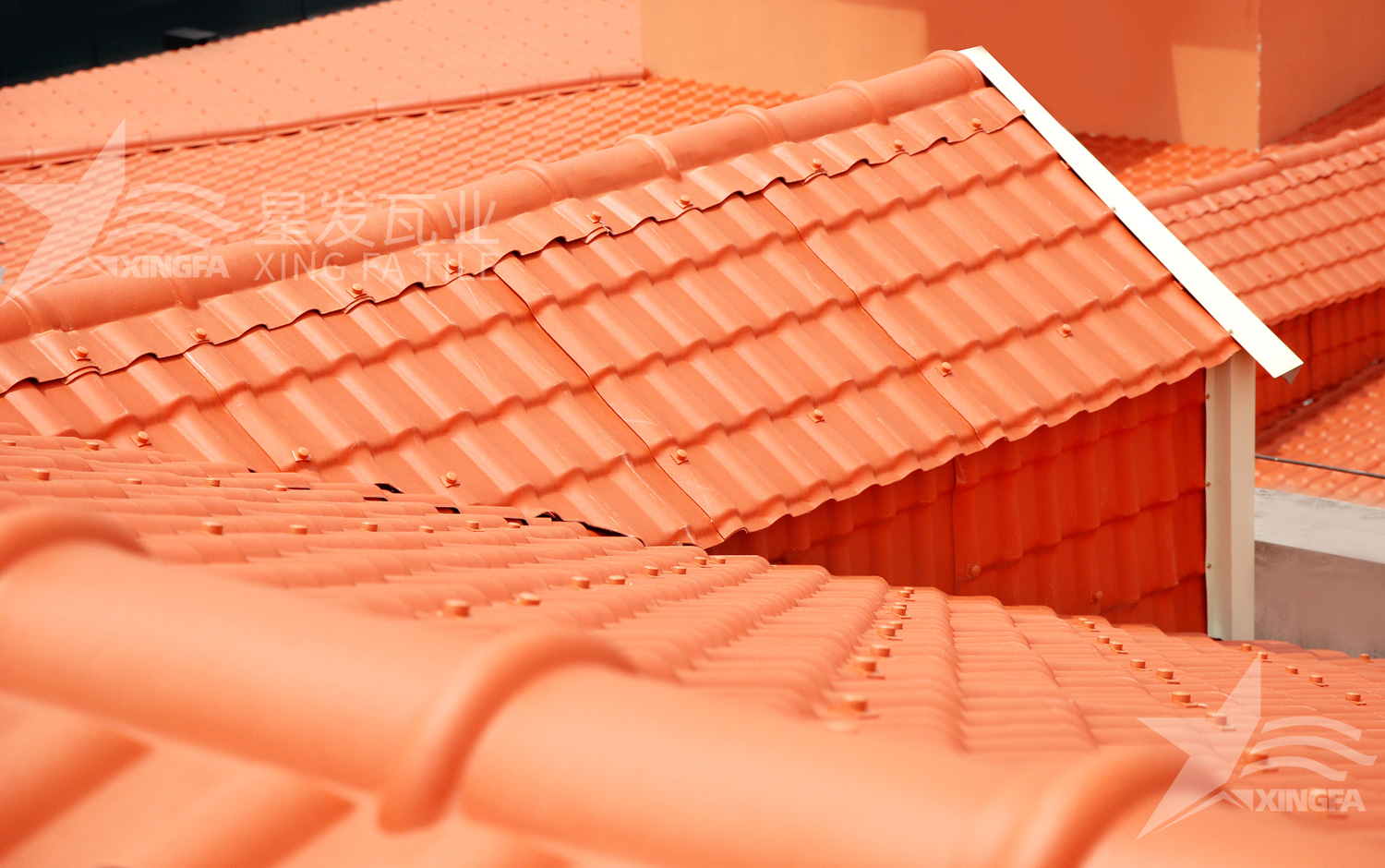 合成樹脂瓦規(guī)格詳解，解決選購(gòu)難題